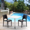 Table carrée blanche 70x70 avec pied en acier et 2 chaises colorées Paris Strawberry Modèle
