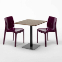 Table carrée 60x60 pied noir et plateau bois avec 2 chaises colorées Ice Kiss 