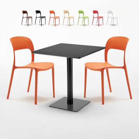 Table carrée noire 70x70 + 2 chaises colorées Restaurant Kiwi