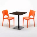 Table carrée 60x60 pied noir et plateau bois avec 2 chaises colorées Paris Kiss 