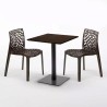Table carrée 60x60 pied noir et surface bois avec 2 chaises colorées Gruvyer Kiss 