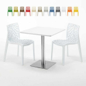 Table carrée blanche 70x70 avec pied en acier et 2 chaises colorées Gruvyer STRAWBERRY Offre