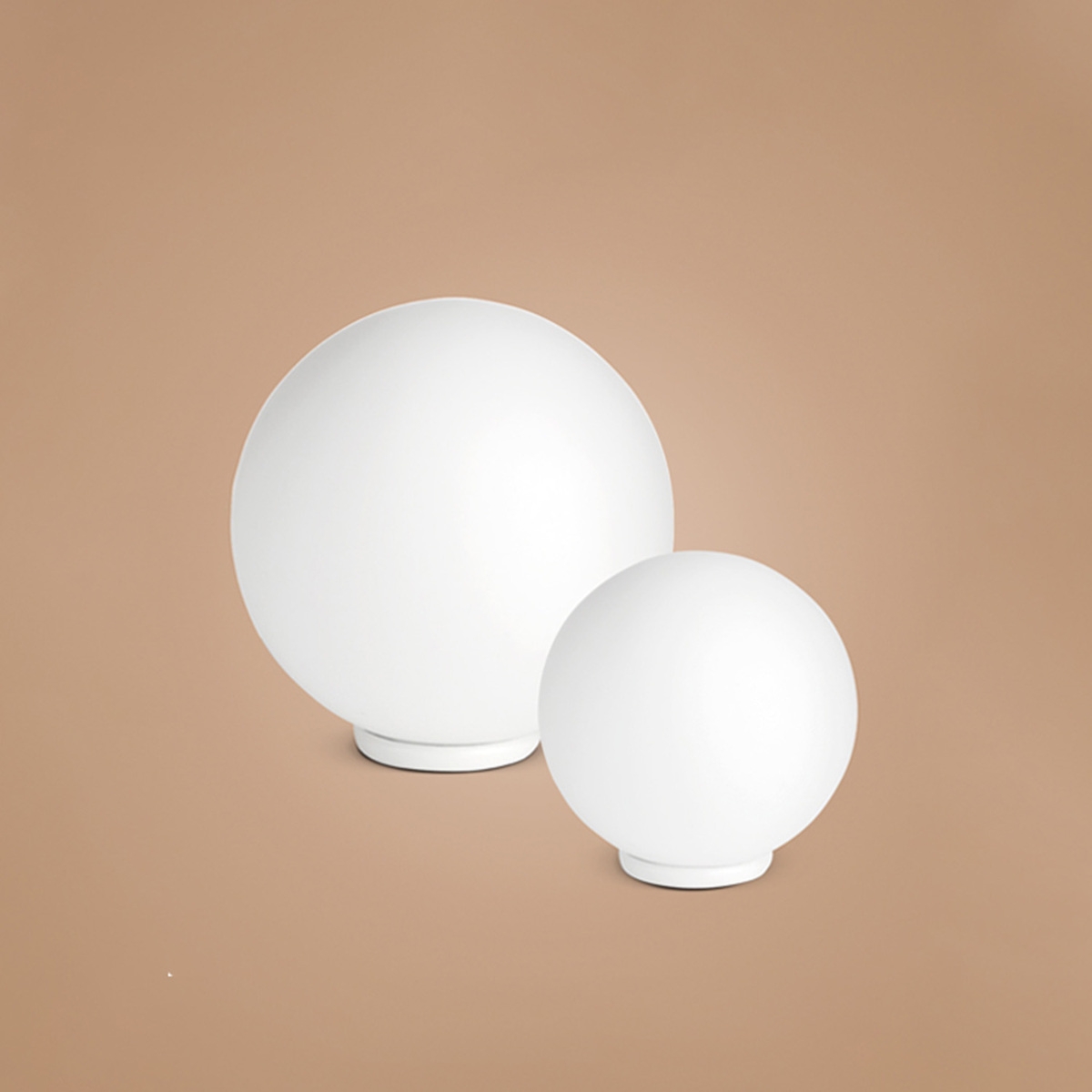 Lampe de table ronde en verre blanc Ø20cm Area S Promotion Lampe de table ronde en verre blanc Ø20cm Area S Promotion