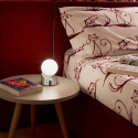 Lampe de table moderne LED sphérique en verre soufflé Gravity Remises