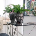 Vase design en fibre de verre effet métal visage féminin Ruzid-M Promotion