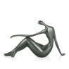 Sculpture moderne en résine effet métal figure féminine Bela-M Caractéristiques