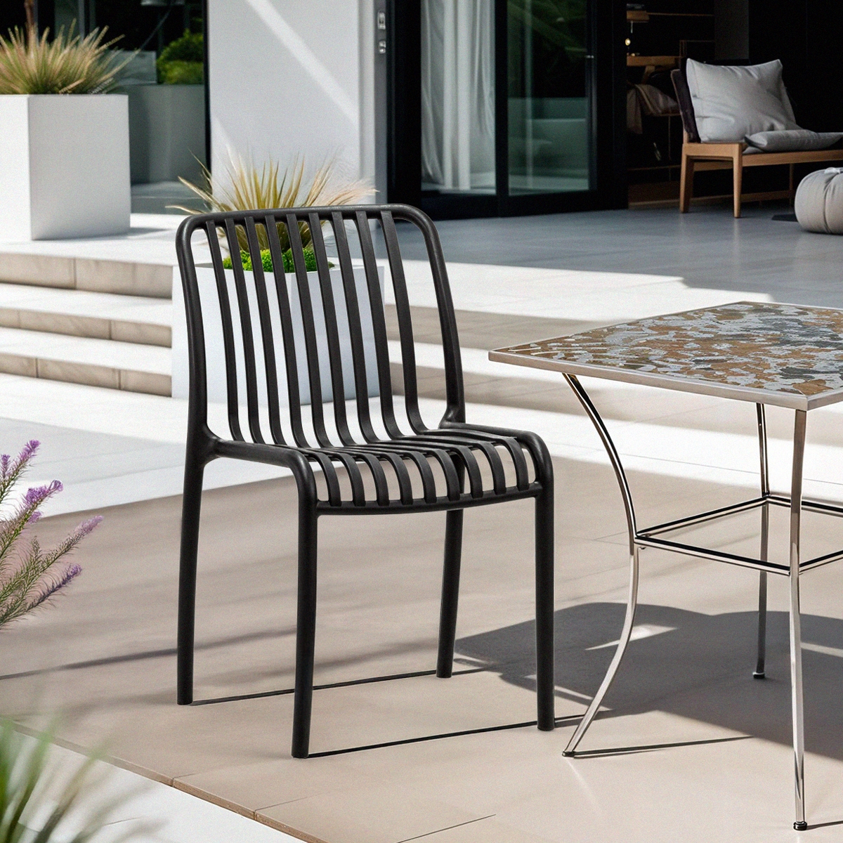 Stuhl draußen Garten modern schwarz weiß Polypropylen Sawas