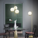 Lampadaire avec globe en verre opalin Khadz Vente