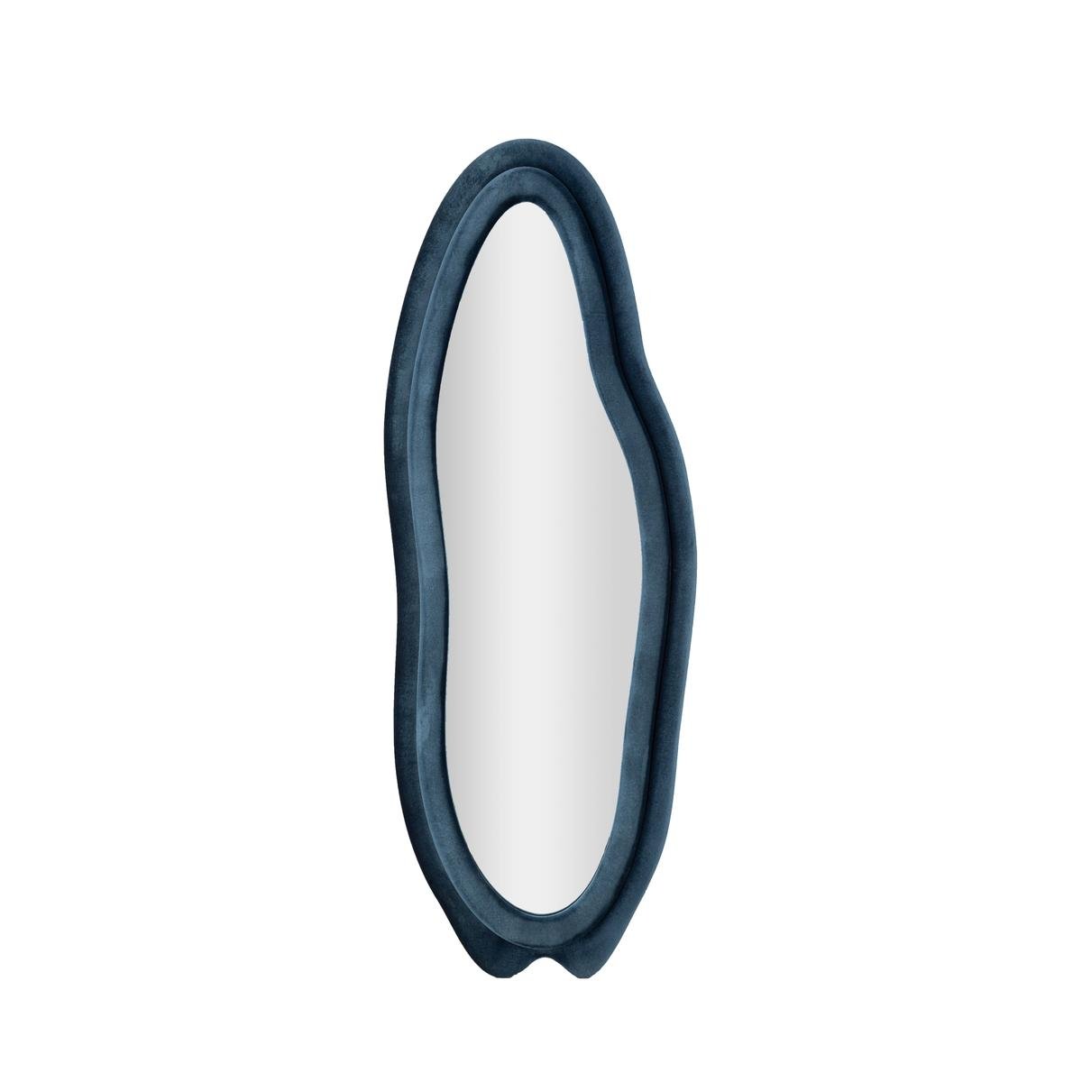 Miroir mural sculpté en velours bleu 160x40x4cm Chanel Promotion Miroir mural sculpté en velours bleu 160x40x4cm Chanel Promotion