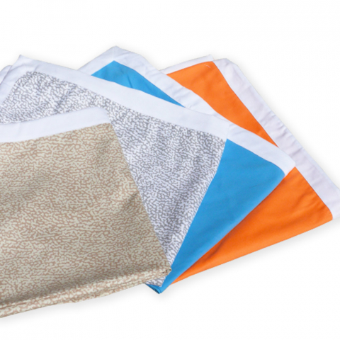 Lot de 4 serviettes de plage colorées microfibre poches pour transats Promotion