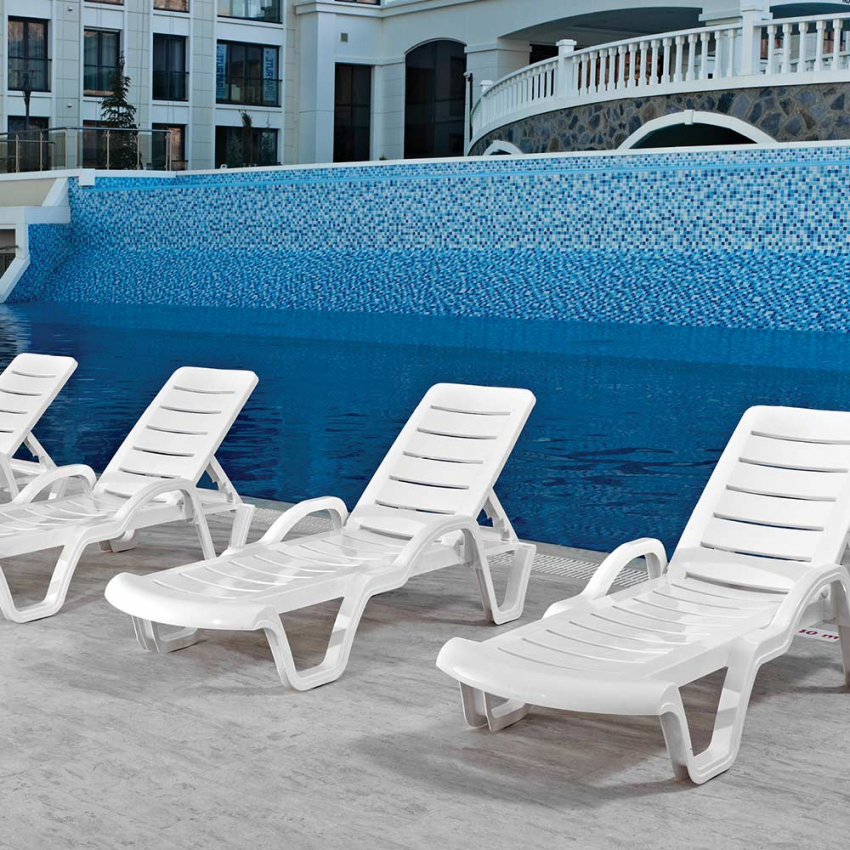 18 Transats De Piscine En Plastique Bain De Soleil Professionels Resort